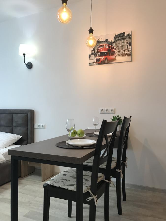 Святобор Lux Apartments Kiev Esterno foto