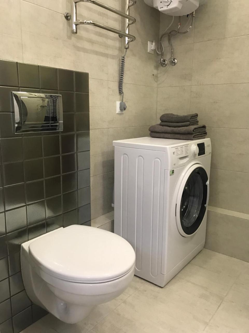 Святобор Lux Apartments Kiev Esterno foto