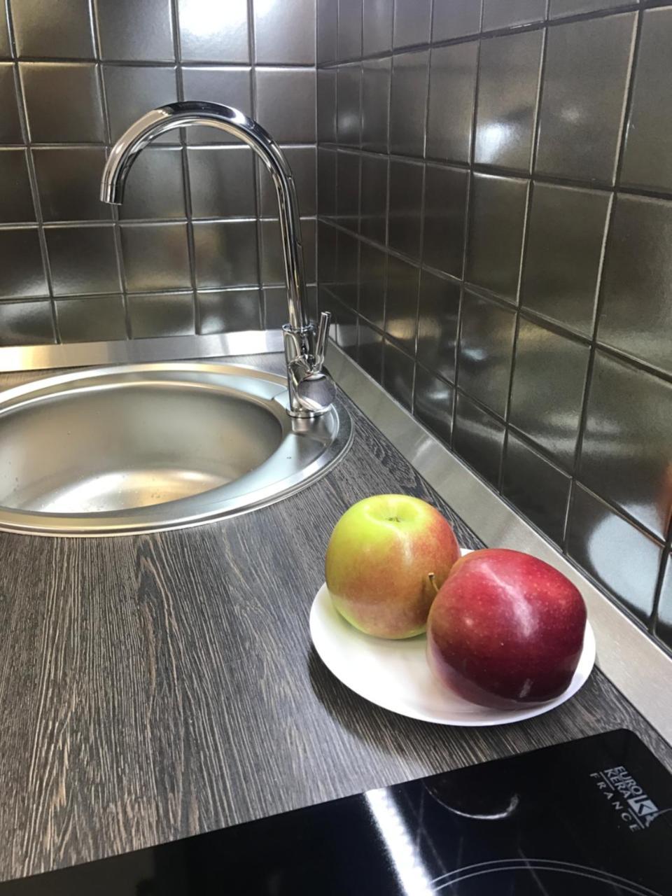 Святобор Lux Apartments Kiev Esterno foto